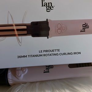 Le parquet 26 mm titanium rotating curling iron  blush. In original box